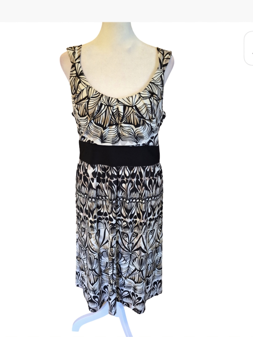 R & M Richards Black and White Patterned Midi Dress